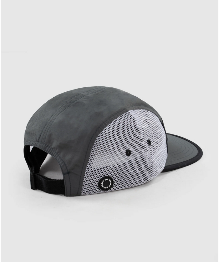 WNDRR Station 5 Panel Cap (Black/Grey)