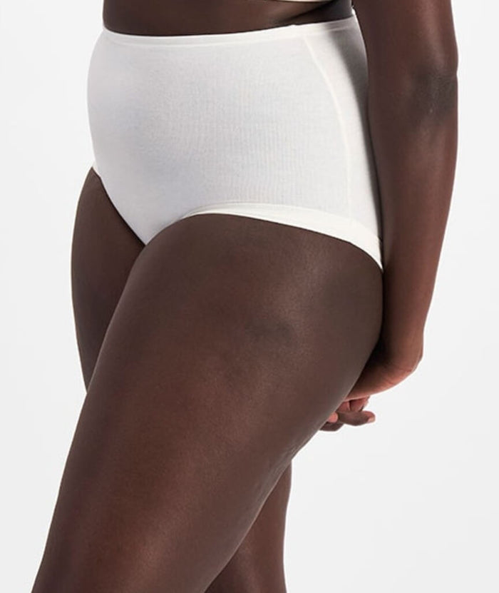 Bonds Cottontails Full Brief With Lycra - White