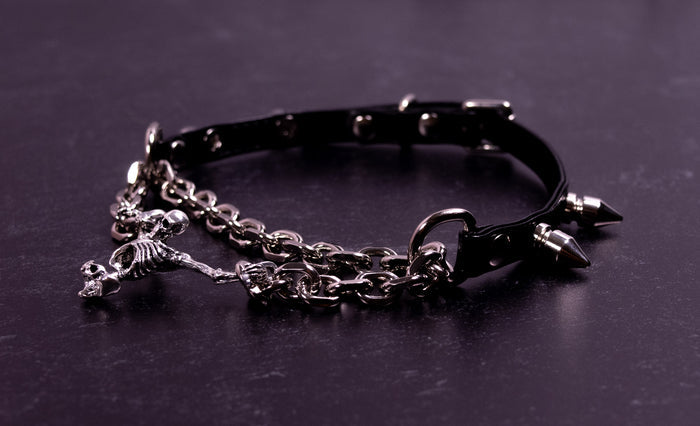 'Chained Up' - 3/8" Black Vegan Leather Martingale Collar