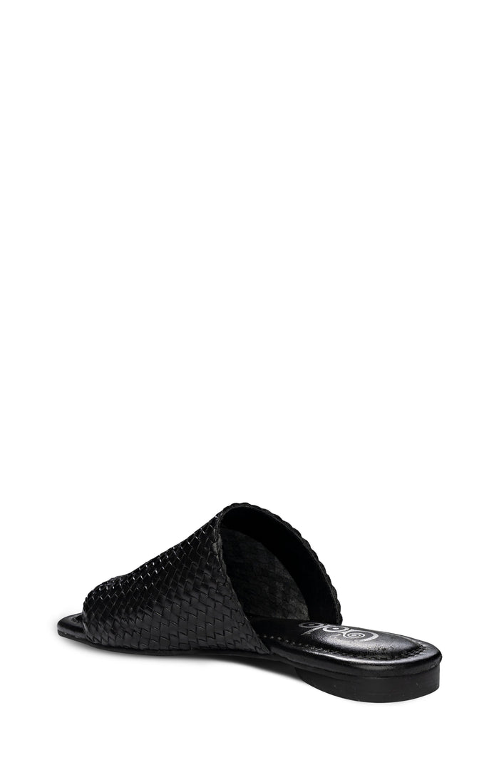 CHIC Golo Shoes