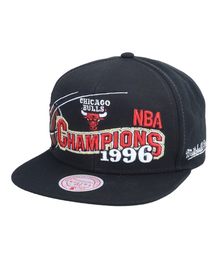 Chicago Bulls 1996 Snapback Hat by Mitchell & Ness (Black/Red)
