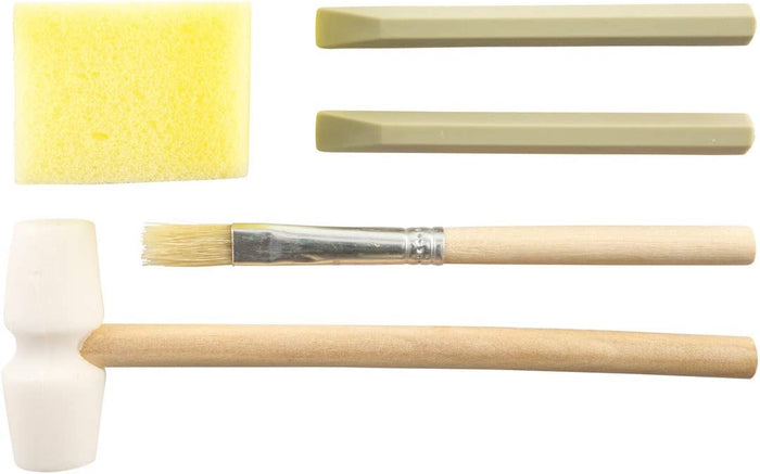 Excavation tools included in the  Giant Gem set.