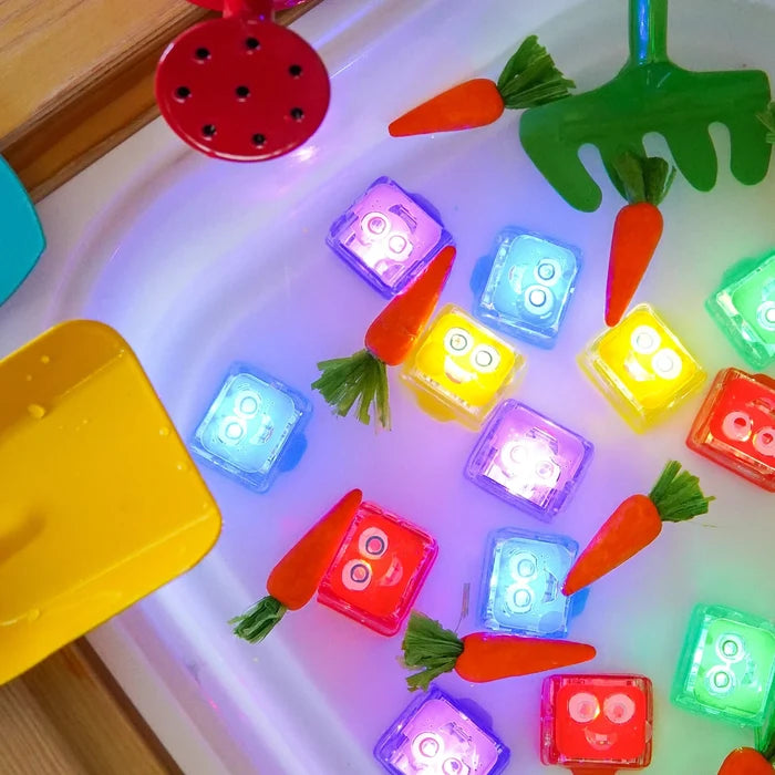 Glo Pals Light-Up Cubes