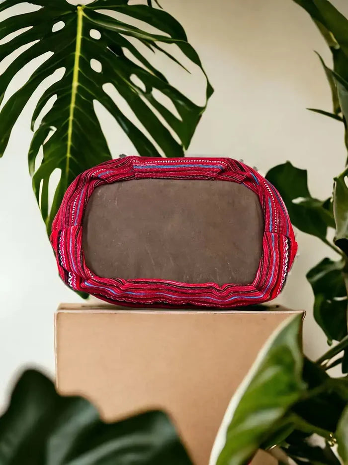 Vindigo handbag red embroidered with brown handle bottom view