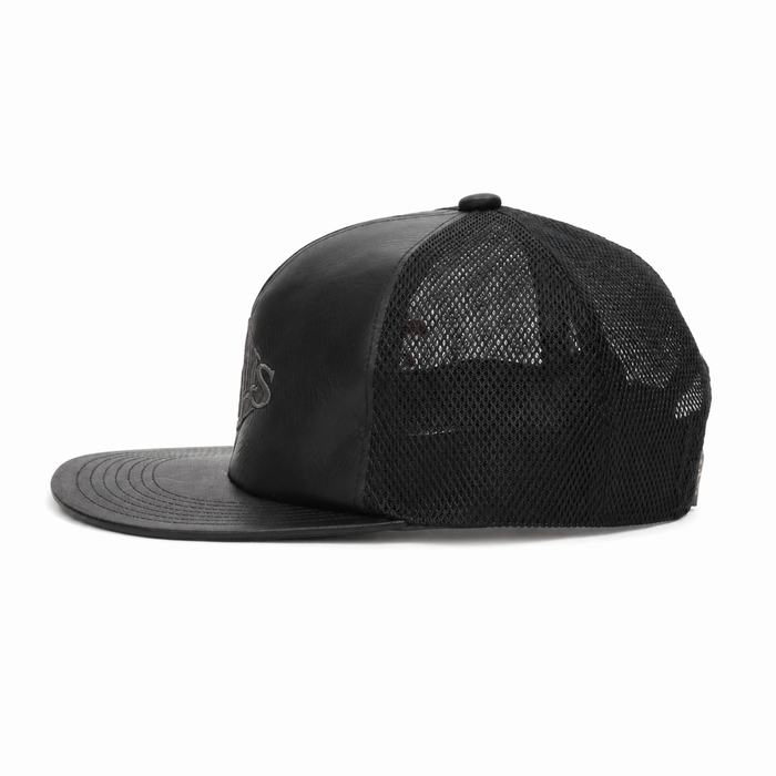 LEATHER SNAPBACK CAP "DIAMOND LOGO"