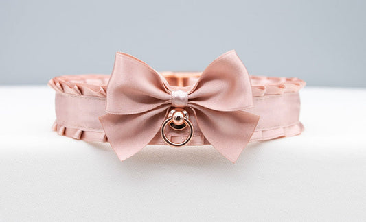 Minimal Rose Gold Luxury Collar