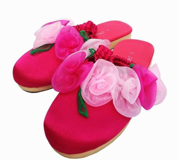 The Divine Paris Daisy Package - letsdressup.com.au - Package Deals