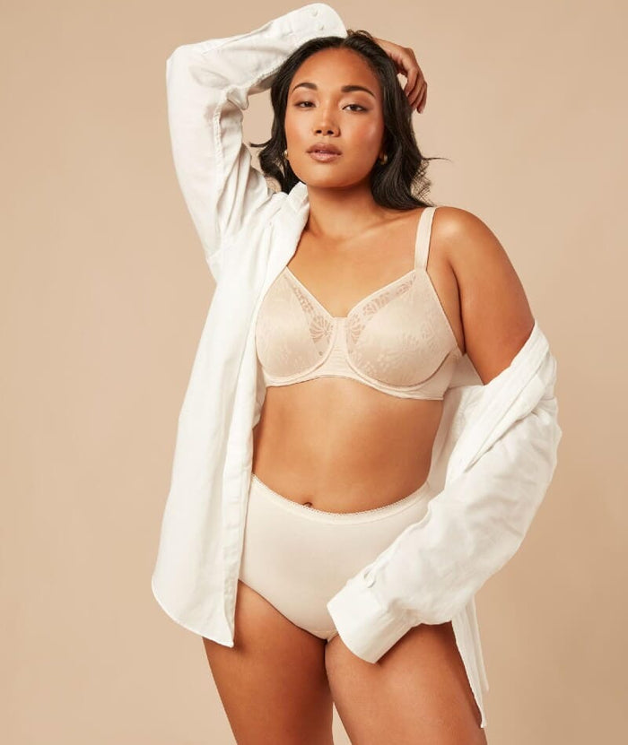 Triumph Lacy Minimizer Bra - New Beige