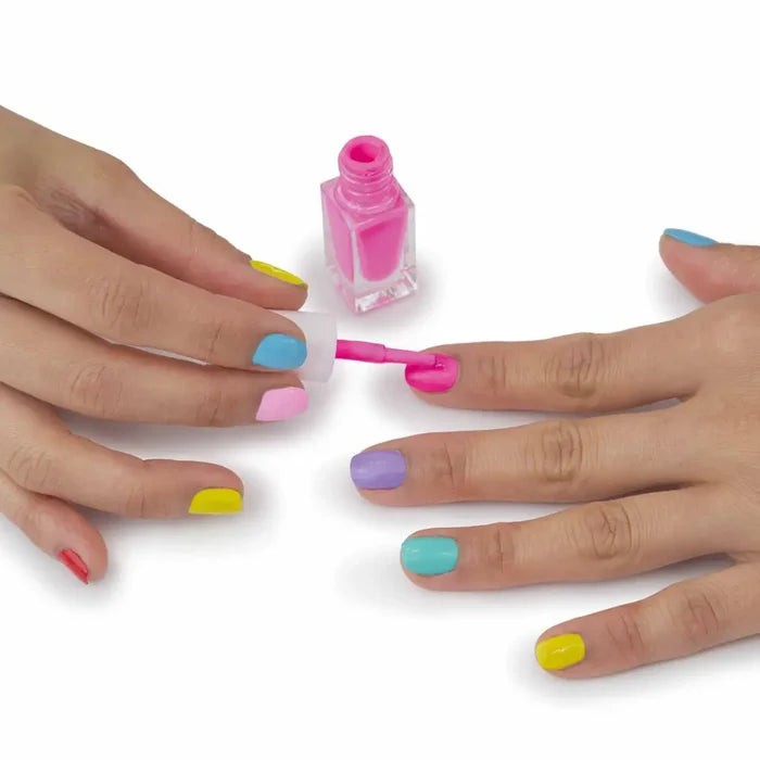Unique Boutique 8 Nail Polish & Sticker