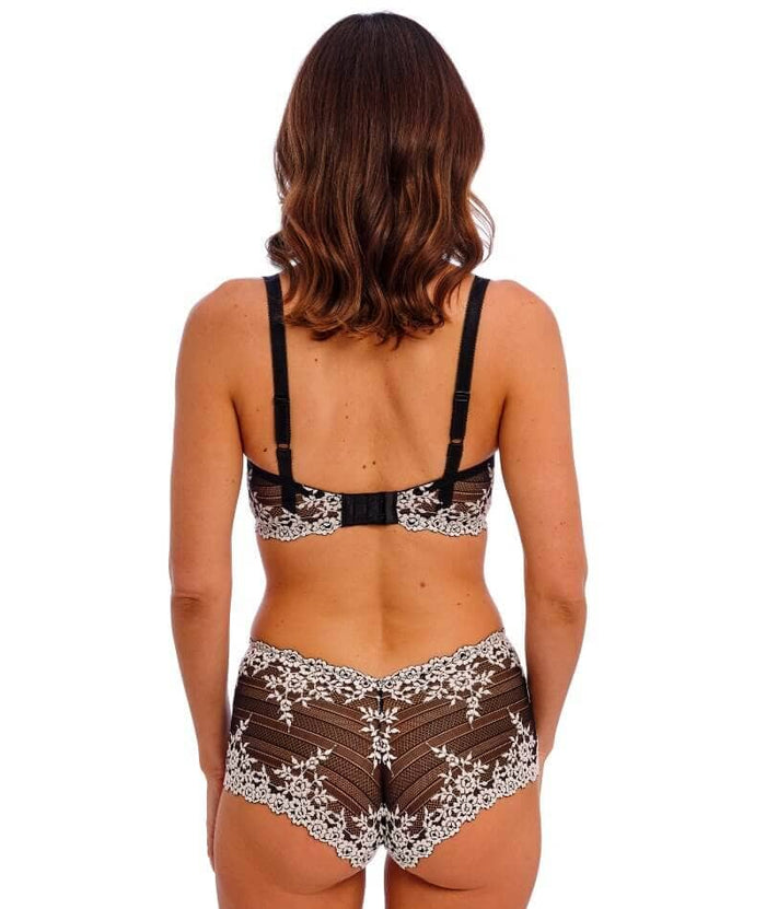 Wacoal Embrace Lace Underwired Bra - Black Bras
