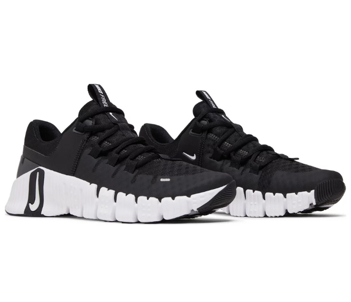 Women's Nike Free Metcon 5 (Black/White)